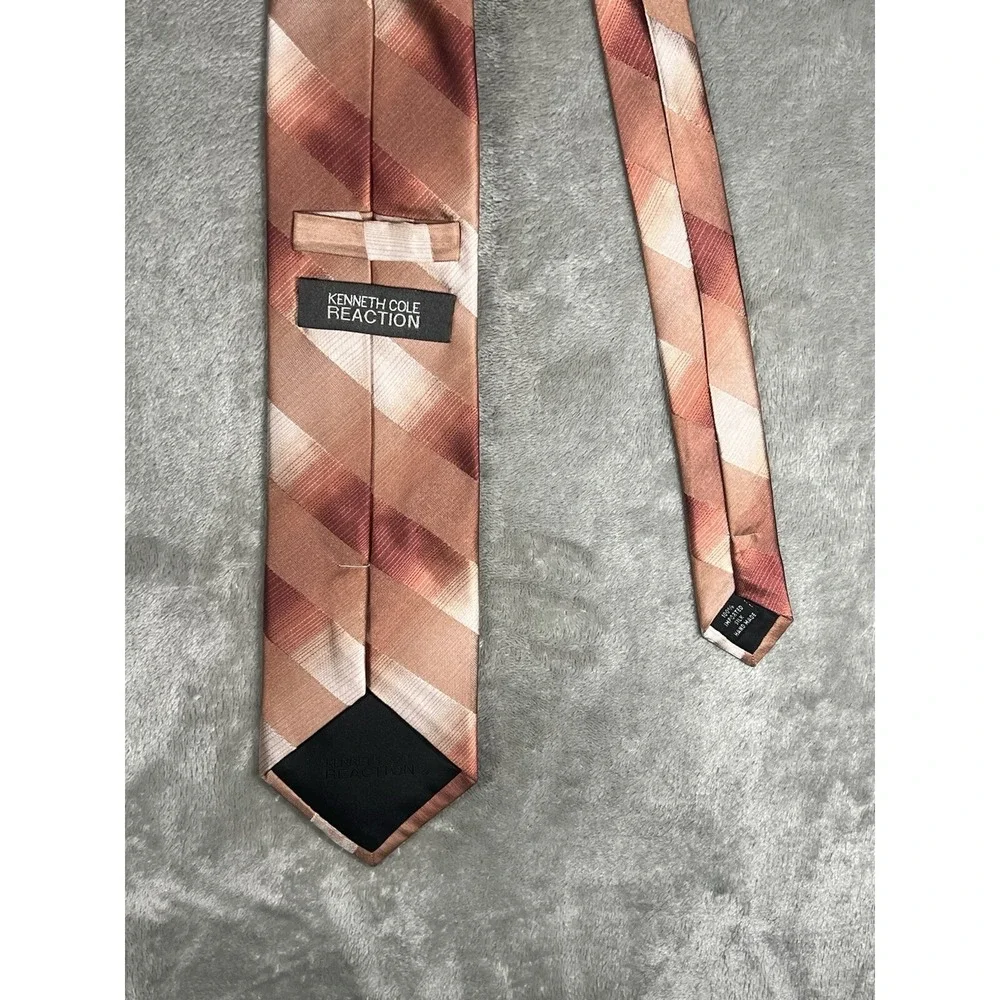 Lot Of 5 Men's Ties Silk Geoffrey Beene Crazy Horse‎ Kenneth Cole Saxony 28 & 29